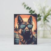 Deutscher Schäferhund am tropischen Strand bei Son Postkarte (Stehend Vorderseite)