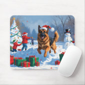 Deutscher Schäferhund läuft mit Weihnachtshut im S Mousepad (Mit Mouse)