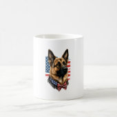 Deutscher Schäferhund mit amerikanischer Flagge Kaffeetasse (Mittel)