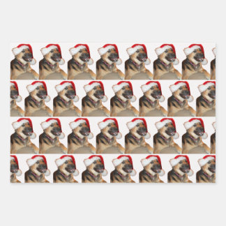 Deutscher Schäferhund mit einem Weihnachtshut für Geschenkpapier Set