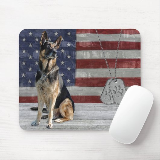 Deutscher Schäferhund mit Hundeschildern Mousepad (Mit Mouse)