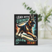 Deutscher Schäferhund mit Stärke und Herz springen Postkarte (Stehend Vorderseite)