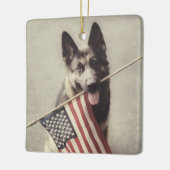 Deutscher Schäferhund mit US-Flagge Keramikornament (Links)