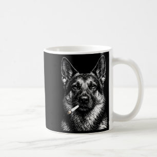 Deutscher Schäferhund raucht lustiges Gangster-Hun Kaffeetasse