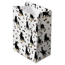 Deutscher Schäferhund, schwarze Bandana Gepäckaufb