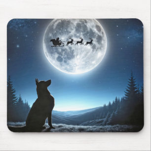 Deutscher Schäferhund sieht Santa zu Mousepad