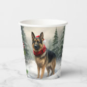 Deutscher Schäferhund zu Weihnachten im Schnee Pappbecher (Vorderseite)