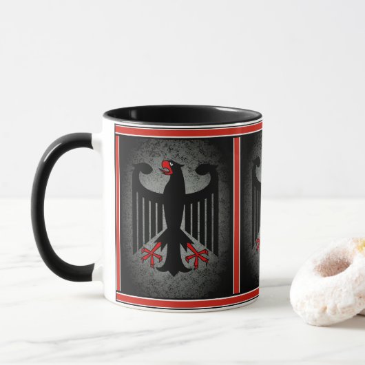 Deutscher, schwarzer Adler deutscher Flagge, Deuts Tasse (Mit Donut)