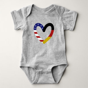 Deutsches und amerikanisches Herz Baby Strampler