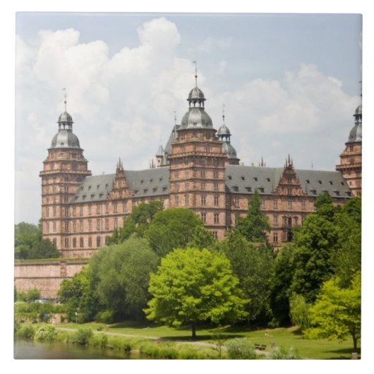 Deutschland, Bayern, Bayern, Aschaffenburg. Schlos Fliese (Vorderseite)