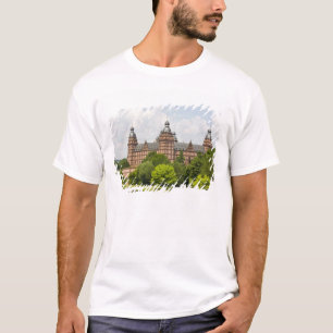 Deutschland, Bayern, Bayern, Aschaffenburg. Schlos T-Shirt