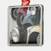 Deutschland, Bayern-Bayern, München. BMW Welt Auto Silbernes Ornament (Links)