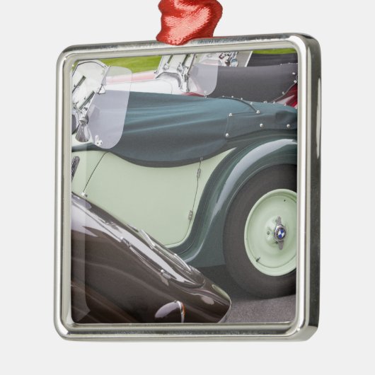 Deutschland, Bayern-Bayern, München. BMW Welt Auto Silbernes Ornament (Links)