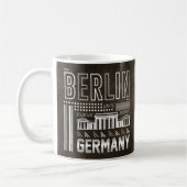 Deutschland Berlin Kaffeetasse (Links)