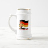 Deutschland Flagge und Fußball-Ball graue Grenze Bierglas (Links)