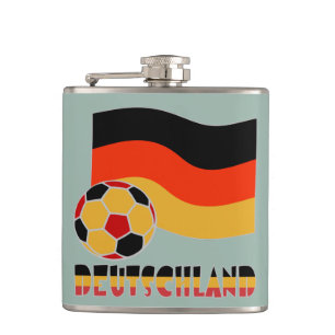 Deutschland-Flagge und Fußball mit grauer Umrandun Flachmann