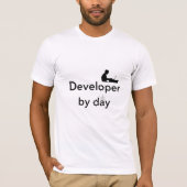 Developer by Day T-Shirt (Vorderseite)