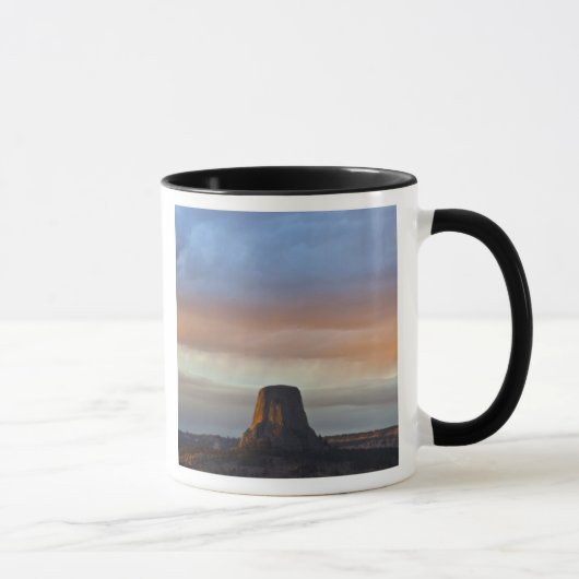 Devils Tower National Monument, Sturm bei Sunset Tasse (Rechts)