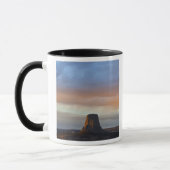 Devils Tower National Monument, Sturm bei Sunset Tasse (Links)