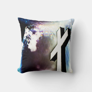 Devine Cross Throw Pillow Kissen