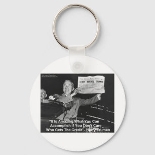 Dewey schlägt Truman Funny gibt T-Shirts Buttons E Schlüsselanhänger