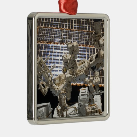 Dextre Silbernes Ornament (Rechts)