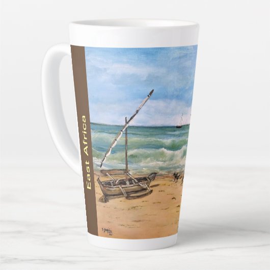 Dhow Boat a Beach, Latte Tasse (Linke Ecke)