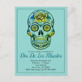 Dia de Los Muertos Sugar Skull und Blume auf blau Einladungspostkarte (Vorderseite)