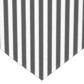 Diagonal black and white stripes  pattern kurzer tischläufer (Ecke)