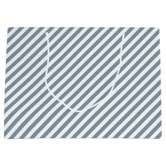Diagonal blue and white stripes pattern große geschenktüte (Vorderseite)