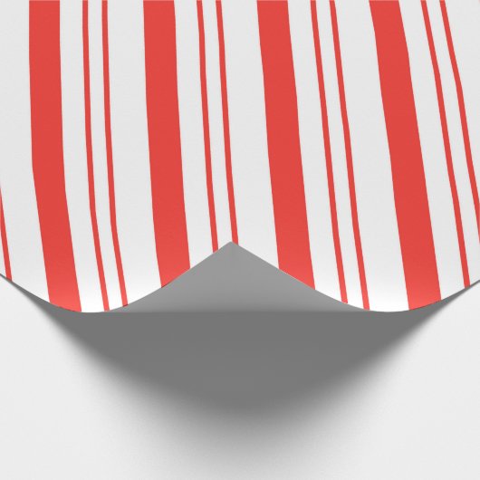 Diagonal Candy Cane Stripes Muster Geschenkpapier (Ecke)