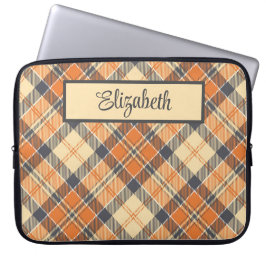 Diagonal Kariert - orange, schwarz Pfirsichfarben Laptopschutzhülle