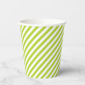 Diagonal lime green and white stripes pattern pappbecher (Vorderseite)