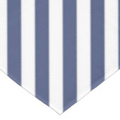 Diagonal navy blue and white stripes pattern tischdecke (Schrägansicht)