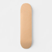 Diagonal orange and white stripes pattern skateboard (Vorne)