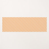 Diagonal orange and white stripes pattern yogamatte (Vorderseite (Horizontal))
