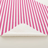 Diagonal pink and white stripes pattern sherpadecke (3/4)