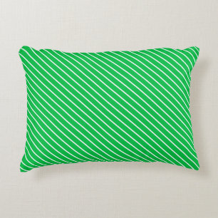 Diagonal pinstripes - smaragdgrün und weiß dekokissen