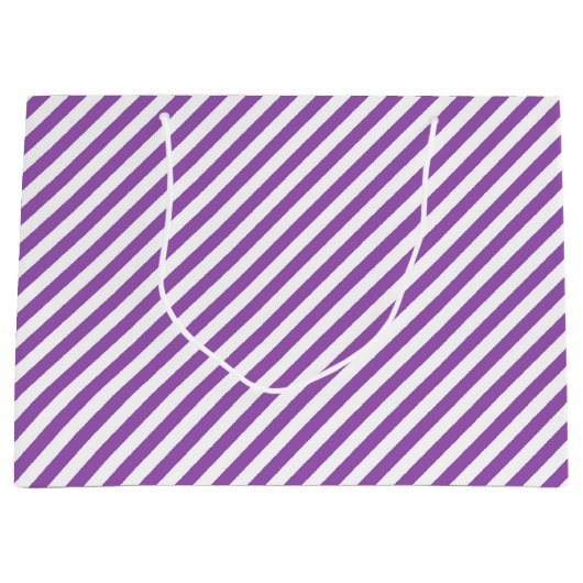 Diagonal purple and white stripes pattern große geschenktüte (Vorderseite)