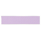 Diagonal purple and white stripes pattern kurzer tischläufer (Horizontal)