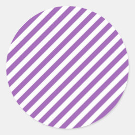 Diagonal purple and white stripes pattern runder aufkleber
