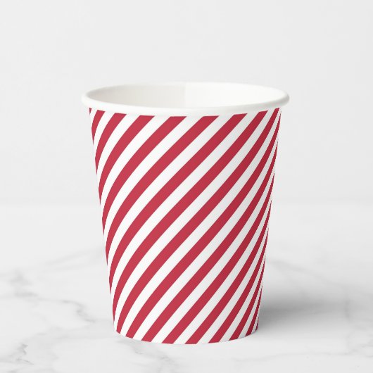 Diagonal red and white stripes pattern pappbecher (Links)