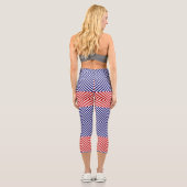 Diagonal Red Blue Capri Leggings (Rückseite)