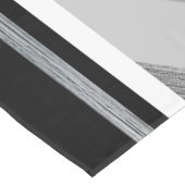 Diagonal, schwarz, grau, metallisch gestreift tischdecke (Schrägansicht)