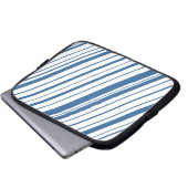 Diagonal Stripe ~ Steel Blue Laptopschutzhülle (Vorne Knopf)