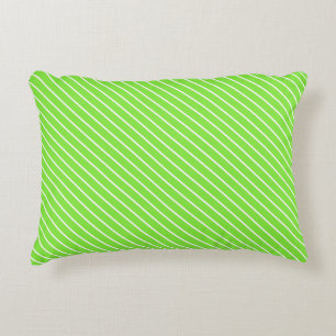 Diagonale Pinstripes - Limones Grünes und Weiß Zierkissen