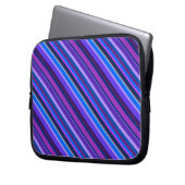Diagonale Streifen in blau und lila Laptopschutzhülle (Vorderseite Links)