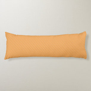 Diagonale Streifen - orange und weiß Seitenschläferkissen