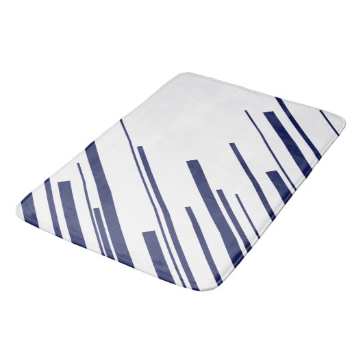 Diagonalen in Blau und Weiß Badematte (Schrägansicht)