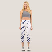 Diagonalen in Blau und Weiß Capri Leggings (Vorderseite)